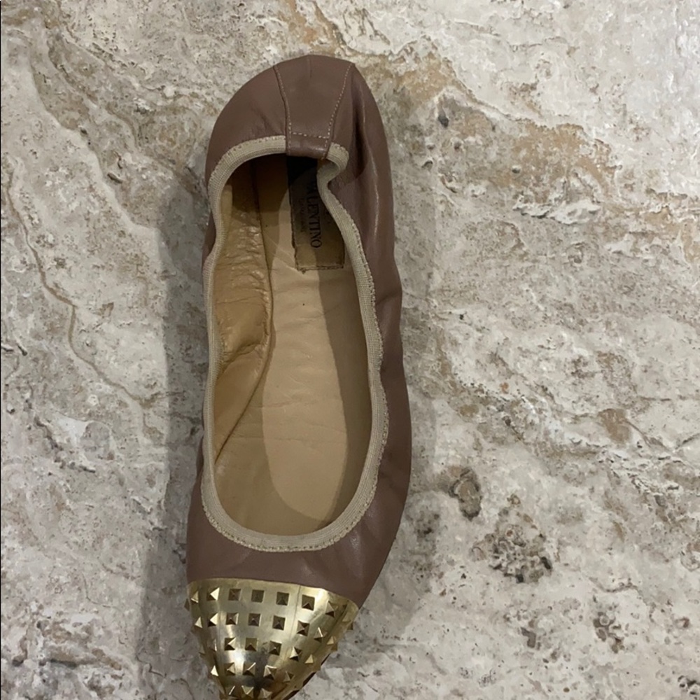 Flats - Picture 3 of 4